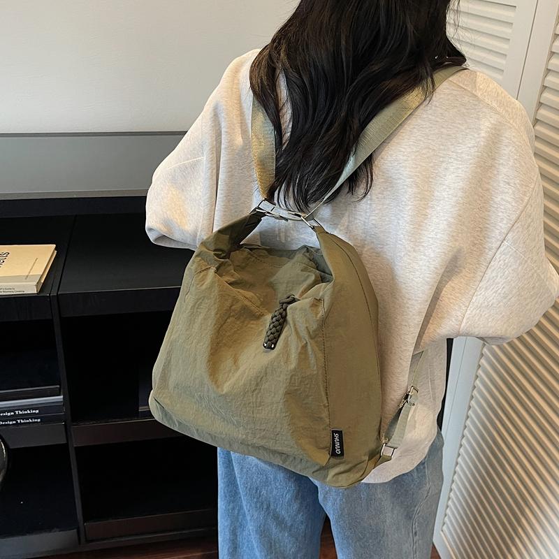 Large Capacity Bag Women's Shoulder Crossbody Bag Commuter Lightweight Tote Bag