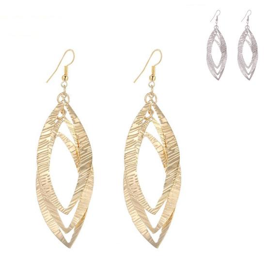 1 pár náušnic s dlouhým řetízkem, šetrné k pokožce, odolné proti korozi odolné proti vyblednutí, list s dlouhým řetízkem