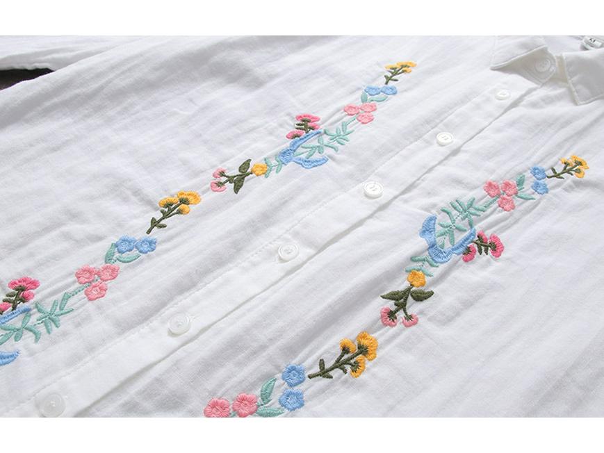 2026 Women's Floral Embroidery White Cotton Long-Sleeve Slimming Shirt
