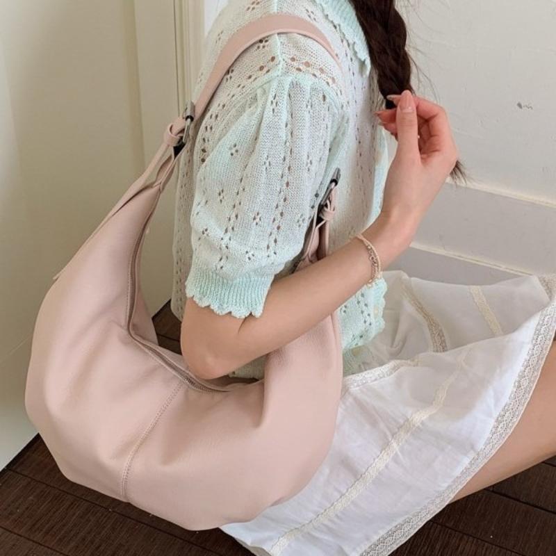 Korean Large Capacity Shoulder Bag Women Casual and Simple Crossbody Bag for Fashiable and Versatile Daily Commuting Bag