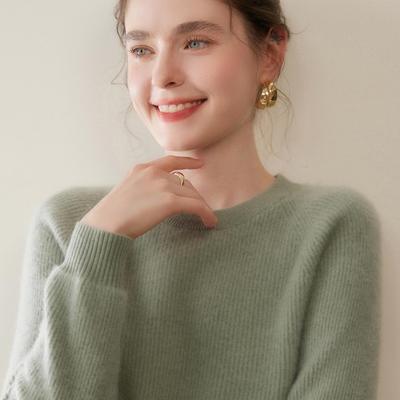 New Women's Cashmere Sweater - Sweet Style, Loose and Slimming, Round Neck, Ideal for Autumn and Winter.