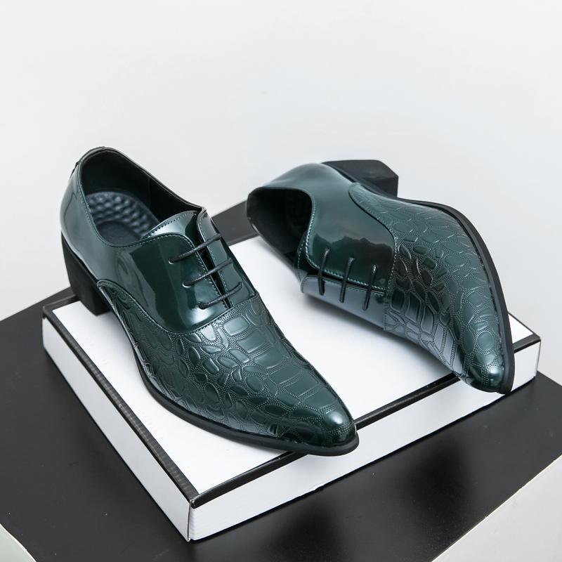 Men Dress Shoes Personality Trend Paty Leather Wedding Shoes Men Flats Leather Oxfords Formal Shoes