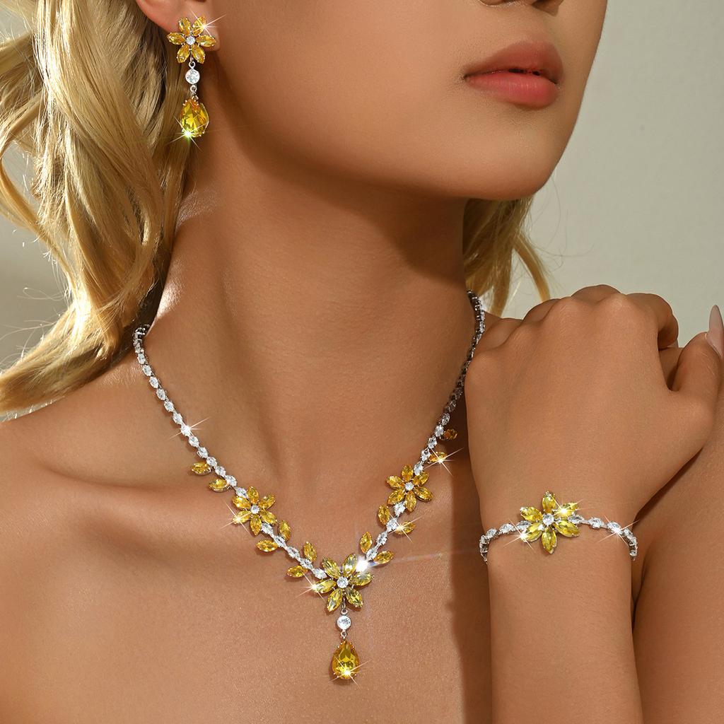 Necklace Set, European and American Fashion Trend Zircon Earrings Ins Emerald Flower Temperament Jewelry Necklace Female 2026
