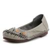 Moda Nuevos Flores Zapatos de Mujer Étnicos Alta Calidad Mocasines Moda Slip on Planos Zapatos Casuales Femeninos Suela Blanda Zapatos de Mamá 2024