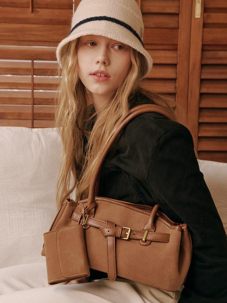 Allincomplete Rouge Suede Bag (Camel)