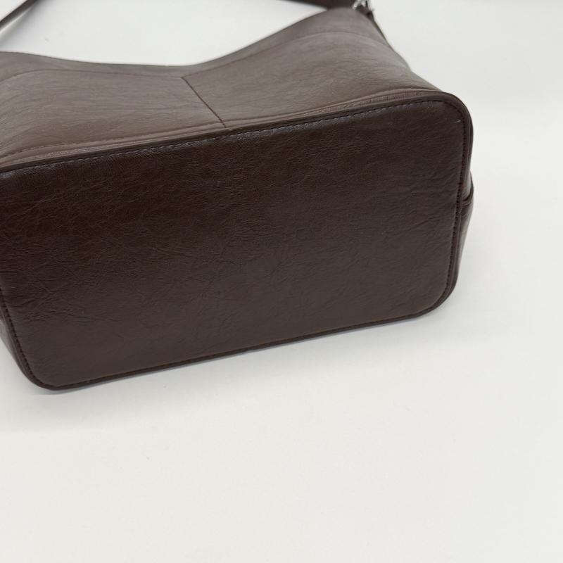 Borsa a Secchiello in PU con Tasca Frontale Grande Capacità Borsa a Spalla alla Moda