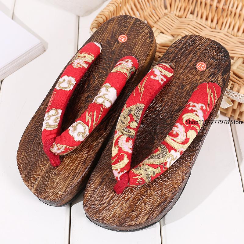 Fashion Japanese Traditional Geta Flat Bottom Unisex Wooden Paulownia Clog Man Woman Ninja Cosplay Shoes Flip Flop Summer Sandals 2025