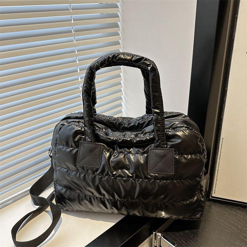 Yogodlns Leisure Zipper Shoulder Bag Women's Retro Sewing Thread Large Capacity Soft Versatile Commute Shopper Tote Casual Handbags
