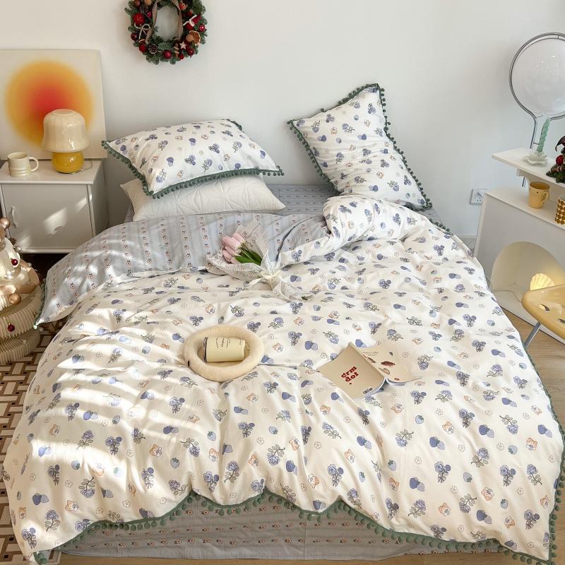 

Чистый хлопок 100 шариков из чистой ваты в цветочном стиле, маленькие свежие простыни, стильное постельное белье, комплект из четырех предметов с девчачьим сердцем 1.2m bed sheet model-3PCS