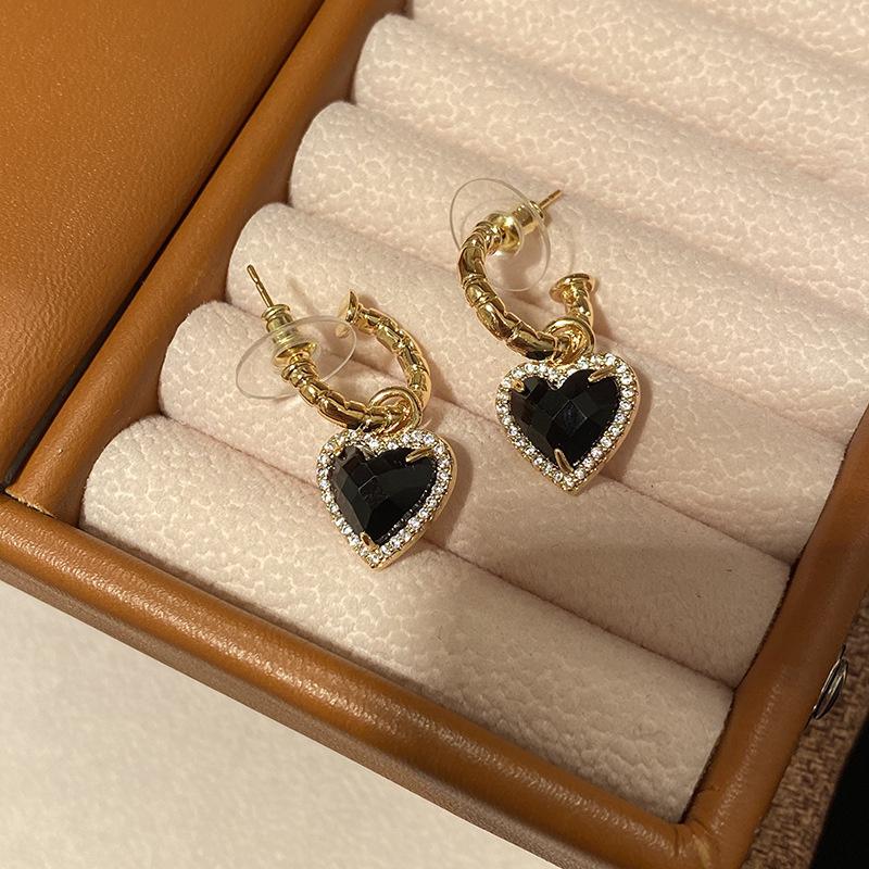 Black Love Heart Imitation Zircon Drop Earrings for Women Jewelry Accessories