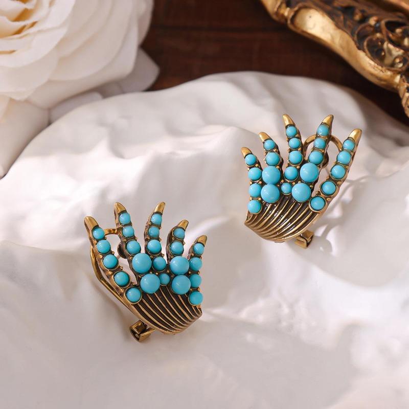 Medieval Vintage French Court Style Personalized Fishbone Bone Bone Bone Series Necklace Bracelet Stud Earrings Set