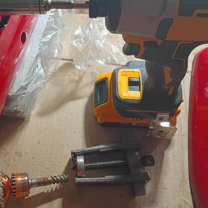 Portable Steel Mini Puller 2 Jaw Design for Workshop Applications Removal of Bearing and Wheel Strong Force