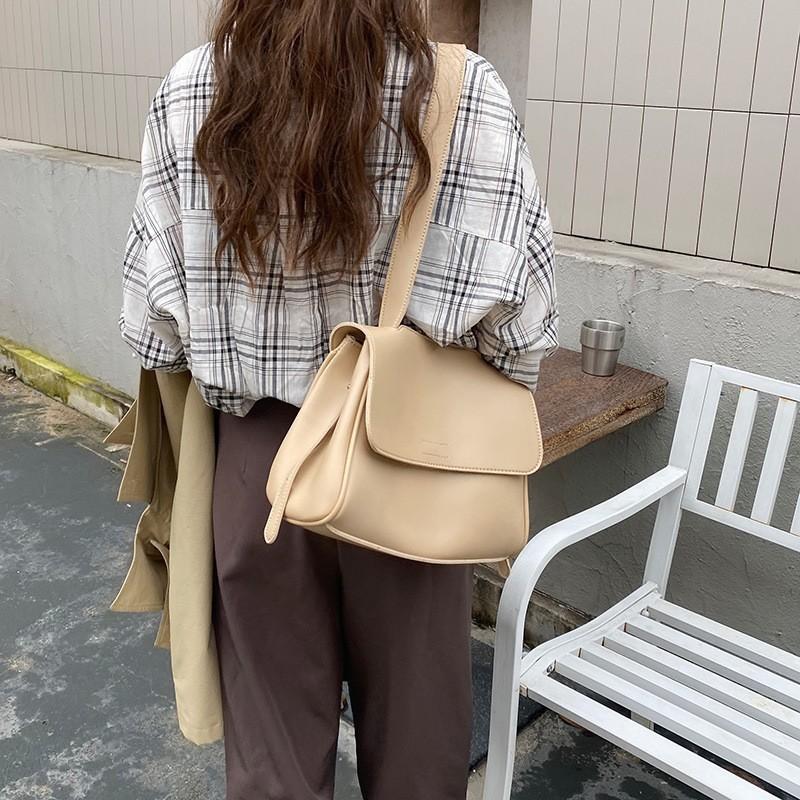 

Dark brown Korean new 2025 spring clamshell bag temperament commuter pu bag women s shoulder messenger bag tide хакі