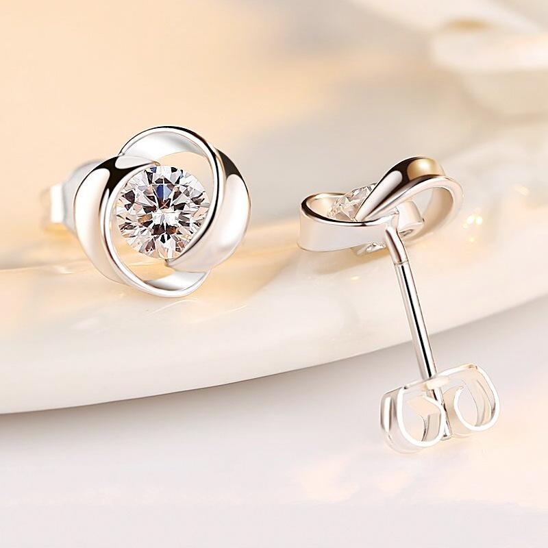 Rotating Pinwheel Love Stud Earrings - Trendy Wavy Fashion Jewelry