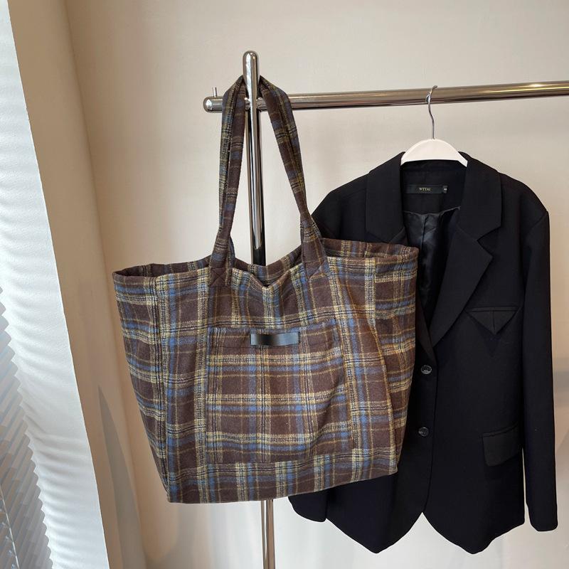 Woolen Plaid Large Bag Women's Autumn and Winter 2025 New Tote Bag College Style Casual Large Capacity Shoulder Bag