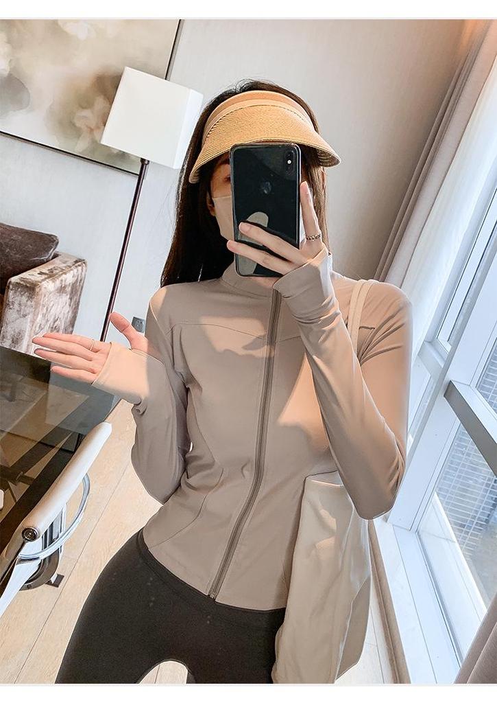 Women's Quick-Dry Stand Collar Fitness Jacket with Zipper - Breathable, Long Sleeve Sports Top for Running, Yoga, Outerwear.