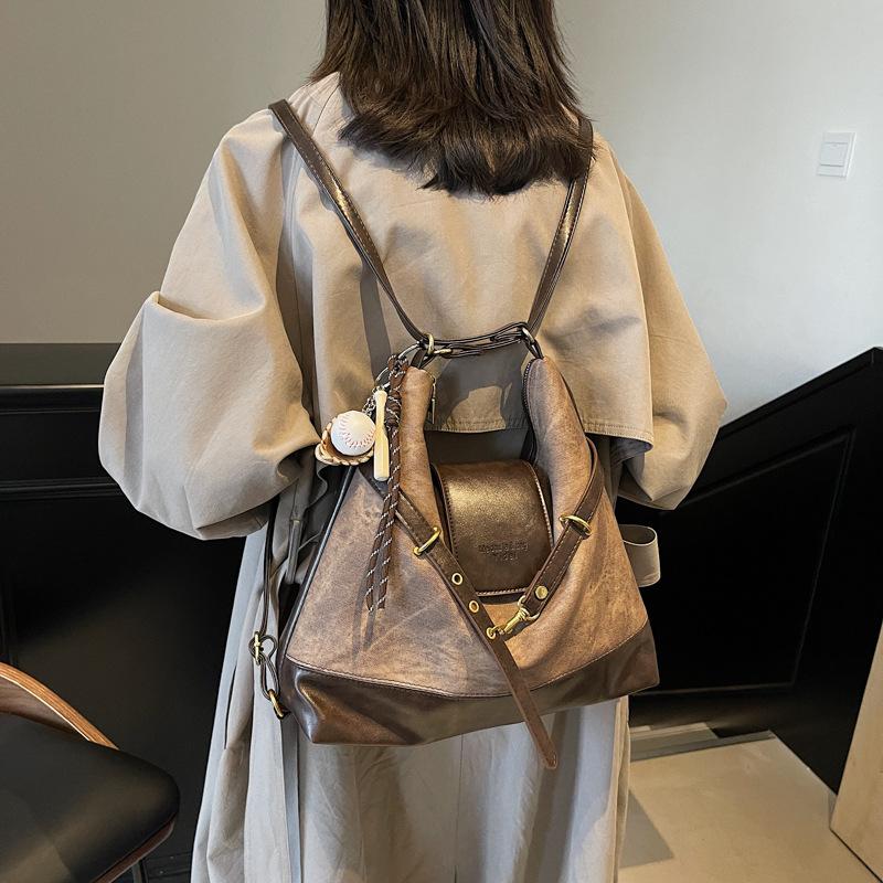 Autumn and Winter Commuting Large-capacity Tote Bag Women's 2025 New High-end Texture Niche Versatile Casual Messenger Bag