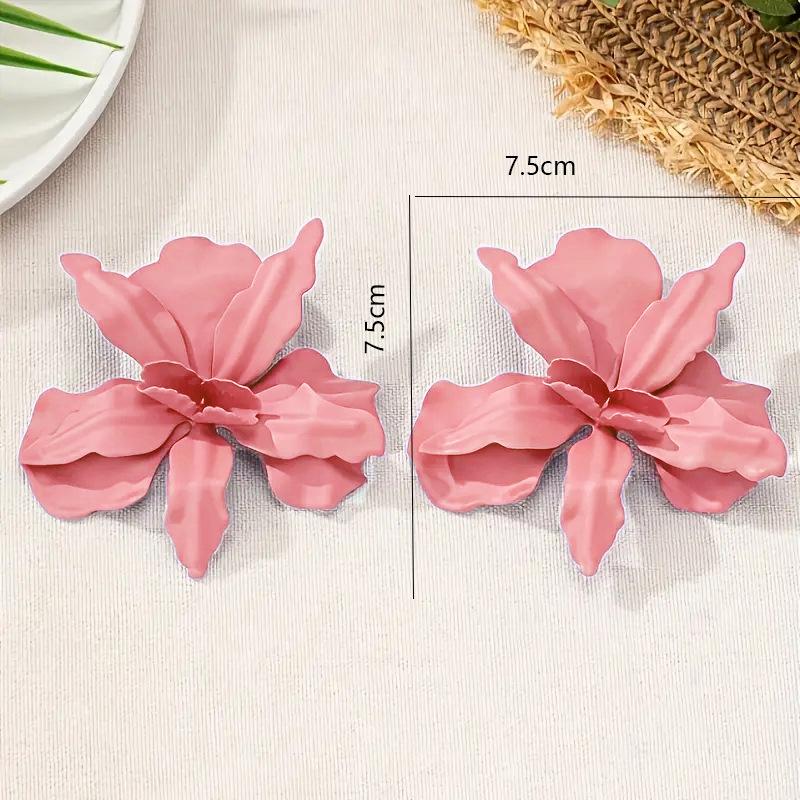 Stylish Oversized Geometric Pleated Paint Stud Earrings For Streetwear, Parties And Various Occasions Spring/Summer