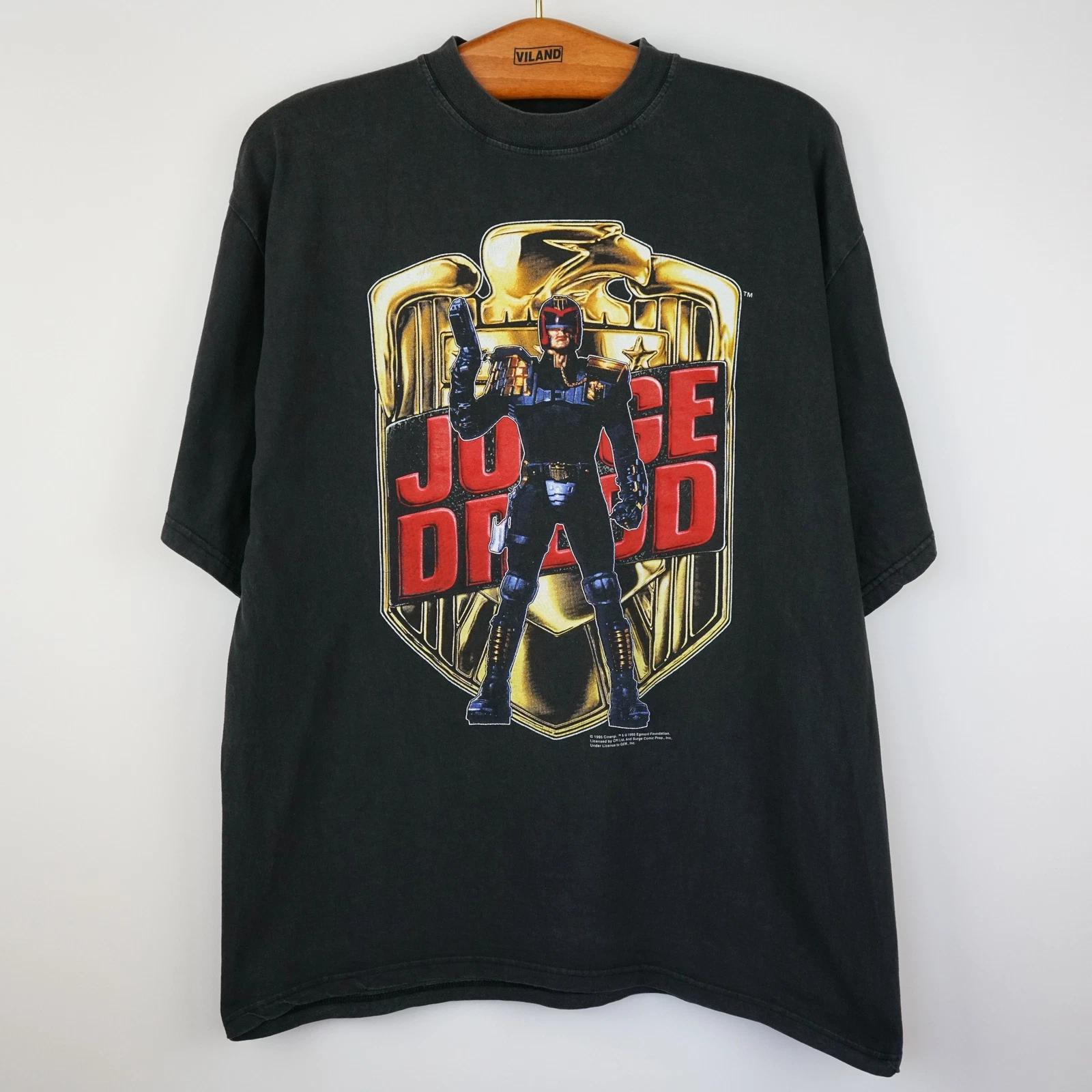 

Vintage 1995 Judge Dredd t shirt M