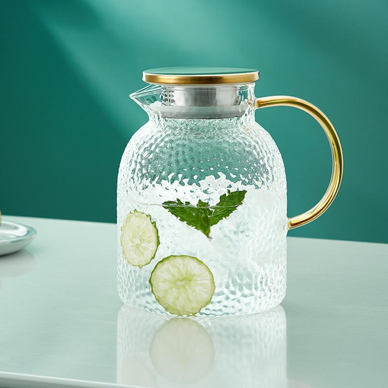 Glass Water Pitcher with Spout and Lid,