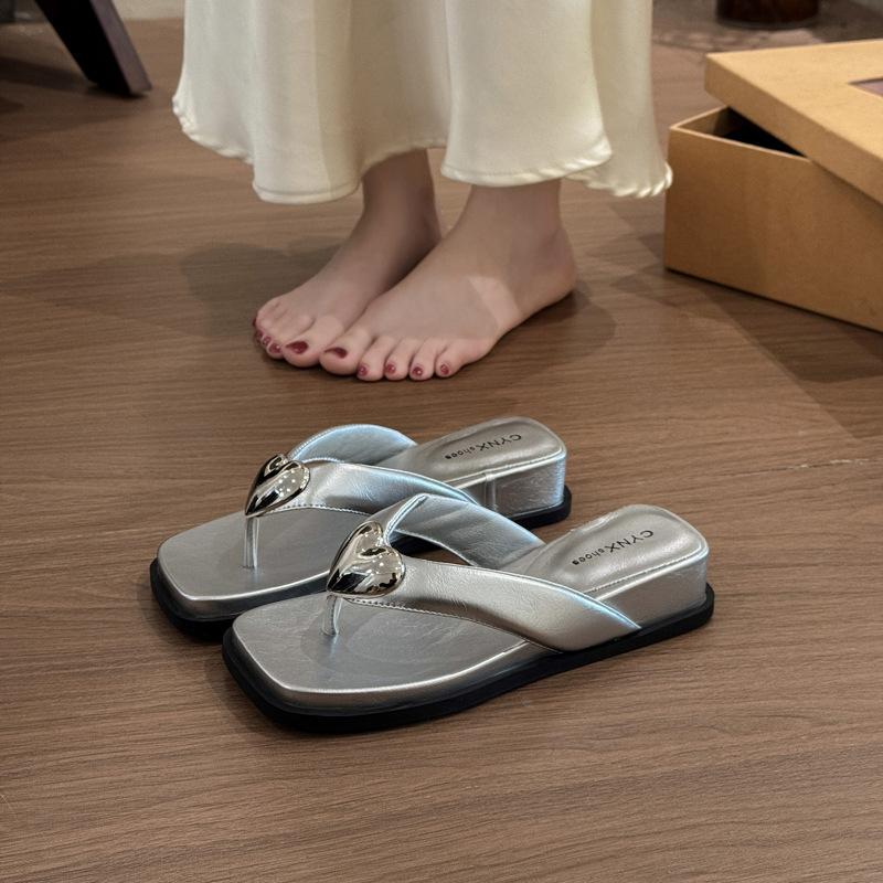 Toe slippers women's summer wear new thick bottom heel with skirt beach premium flip-flops