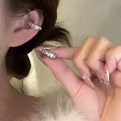 Chic Zircon Snake Ear Cuff for Women - No Piercing Needed, Luxurious & Stylish Design