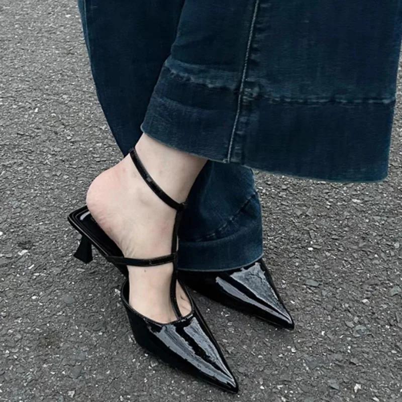 

Дизайнерский бренд 2025 Женские летние новые сексуальные сандалии с острым носком и ремешком на пятке, удобные сандалии на высоком каблуке, модная пряжка, банкетные свадебные туфли на высоком каблуке 35 чёрный