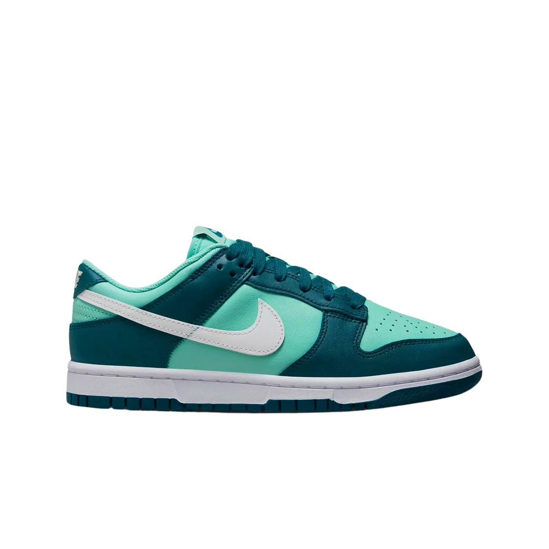 

(в) Nike Dunk Low Геодезитовый бирюзовый 240