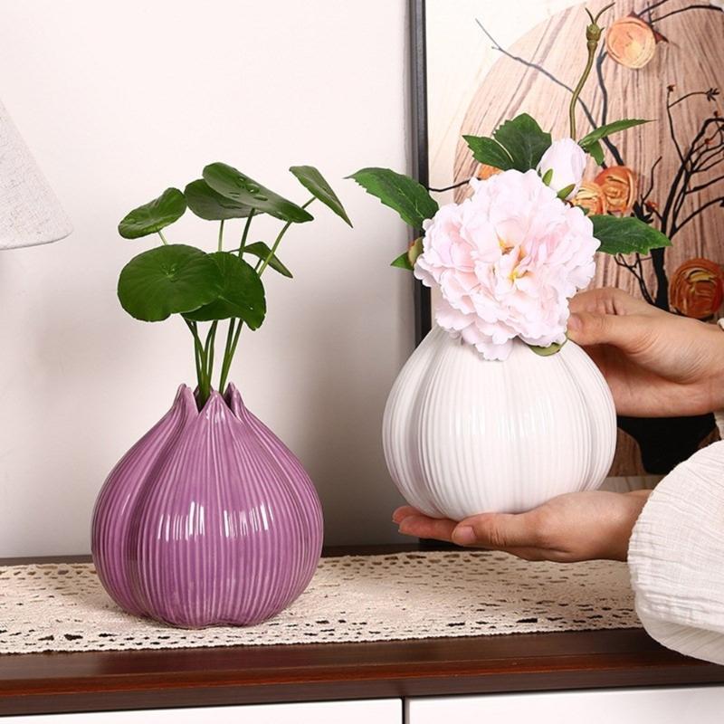 Handgefertigter Zwiebelform Keramiktopf Dekorativer Blumentopf für Wohnzimmer oder Arbeitszimmer Stabile Oberflächen Leicht zu pflegen