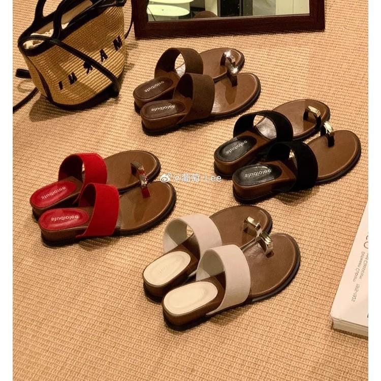 Grape Mother Has the Same Style, with a Height Increase of 4cm~ One-word Belt Outer Wear Cover Toe Herringbone Flat Bottom Toe Cool Slippers Fo