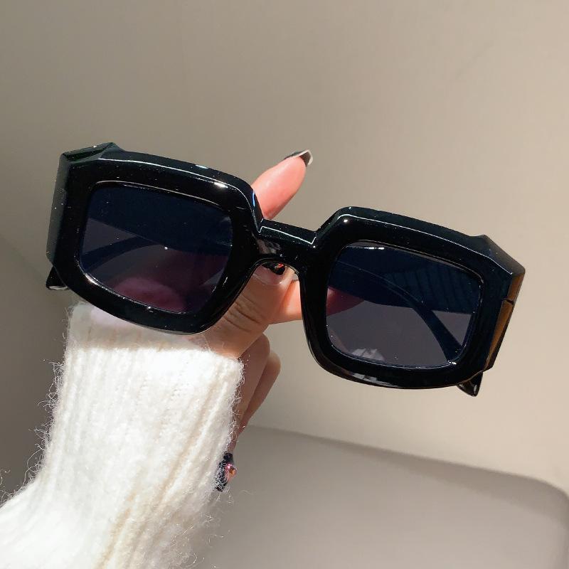 

Vintage Brand Designer Irregular Sunglasses Women For Men Sun Glasses Luxury Big Frame Trending Oversized Candy Shades Uv400