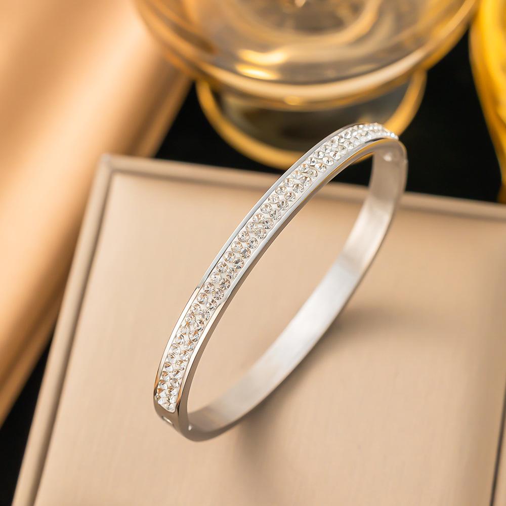 Europe And the United States Hot Selling Stainless Steel Braceelet Gold Zircon Inlaid Stainless  Bangles for Womem  Gift