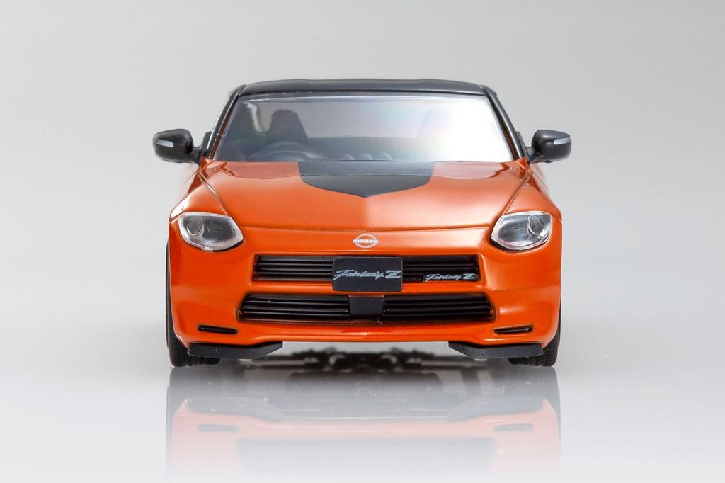 KYOSHO MINI CAR & BOOK No.15 1/64 Scale Nissan Fairlady Z Customized Orange Finished Product