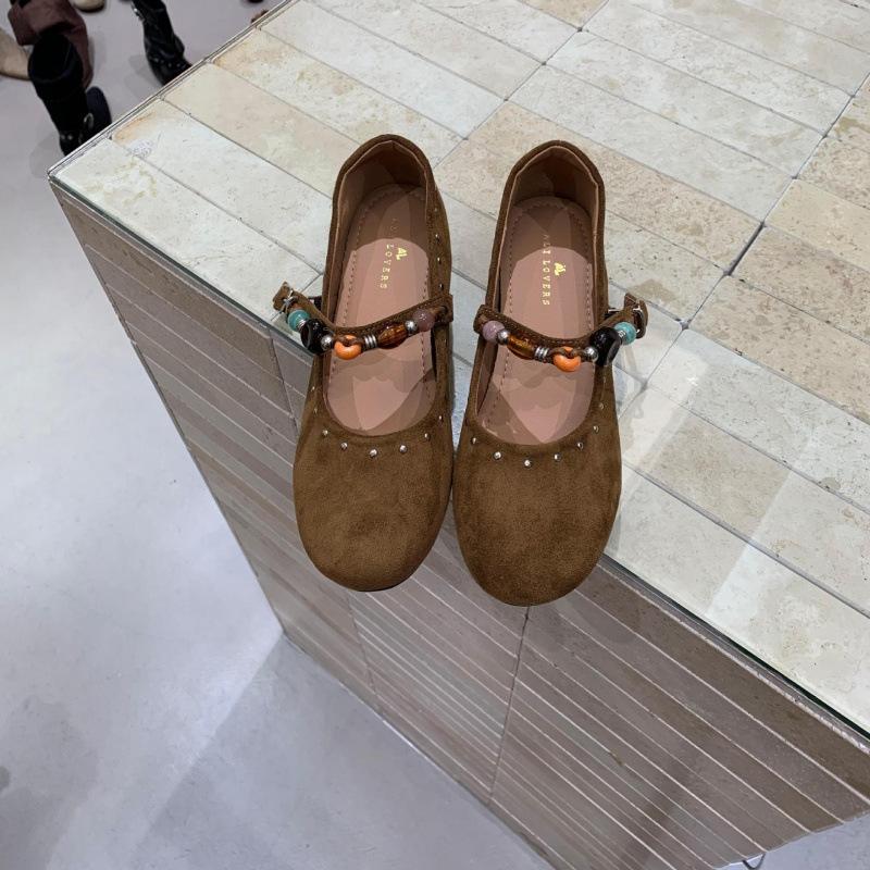 

Mary Jane shoes women s 2025 spring and autumn new French retro round head shallow mouth Mori series inner 4cm beaded single shoes women 39 светло-коричневого