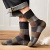 Men's Autumn and Winter Thickened Wool Socks, Checkered Warm Thickened Mid-calf Socks, Winter Loop Socks, Comfortable Floor Socks