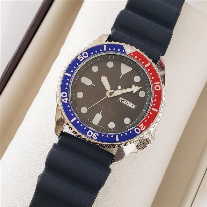 Exquisite craftsmanship stainless steel tape, high quality high quality stainless steel strap, fashionable men's watch