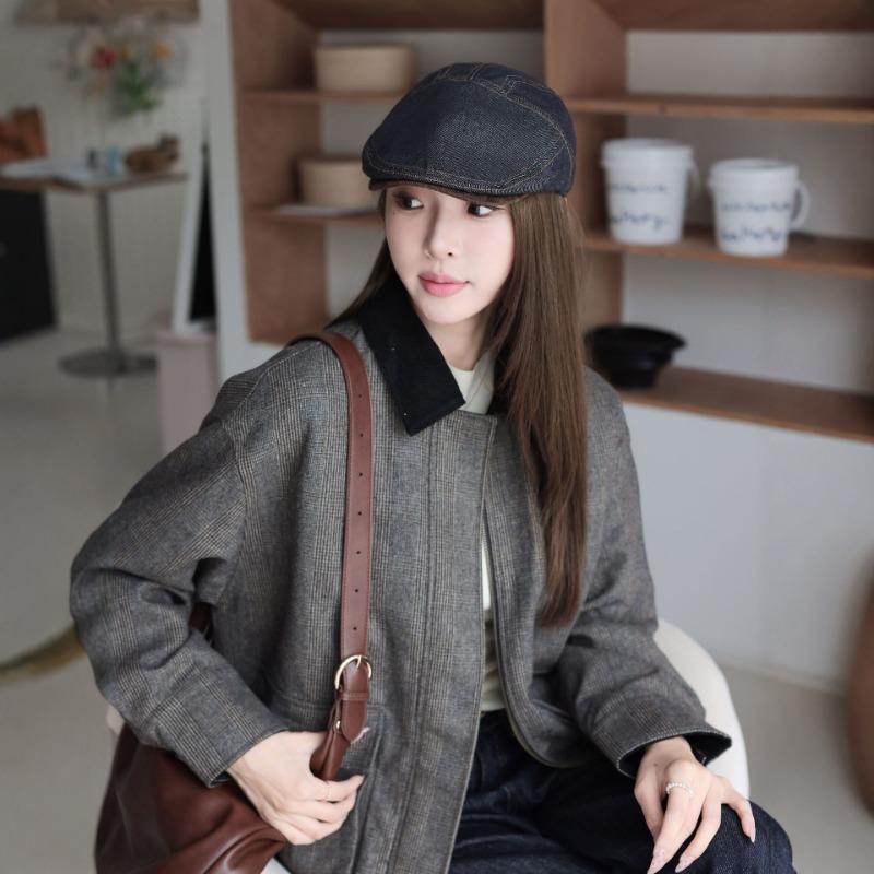 

25 Ранней осенью новые модели можно носить наизнанку, яркая джинсовая кепка козырьком вперед, дети показывают свои лица, шляпа маленького художника в тренде