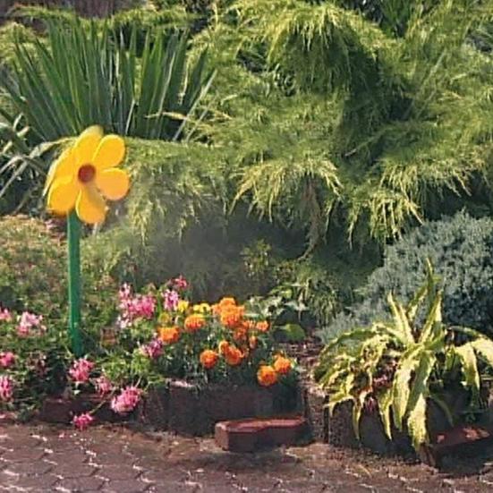 Dancing Flower Water Sprinkler Crazy Flower Sprinkler with Spike 360-Degree Rotating Lawn Sprinkler for Yard Watering Garden Irrigation Kids
