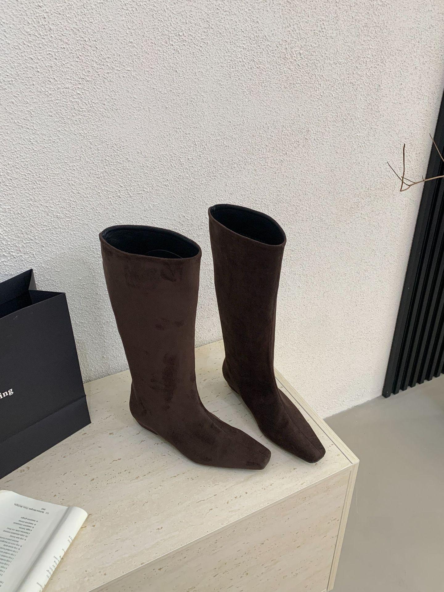 

Внутренние увеличивающие рост хаки брюки труба сапоги длинные сапоги женская обувь 2025 новый осень и зима остроносые тонкие длинные голенища сапоги рыцаря 39