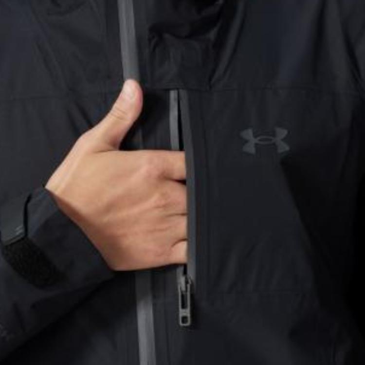 Under Armour Stormproof Comfortable Hooded Zipper Training Multi-Pocket Jacket Men Jackets Black 1385271-001