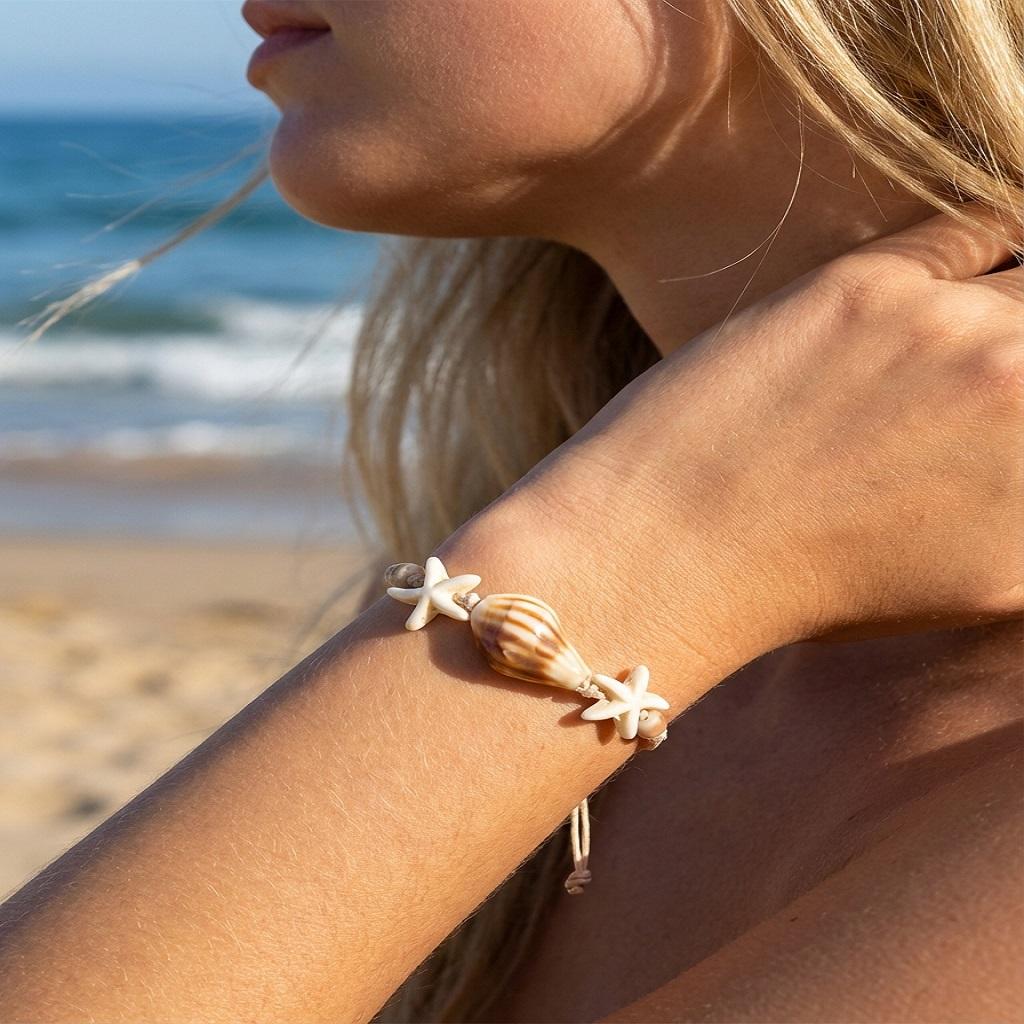 Braccialetti Boho Chic Beige con Cordino, Conchiglia e Stella Marina per Donne, Braccialetto Fatto a Mano, Gioielli Estivi da Spiaggia, Regalo per Amico Surfer, Coppia