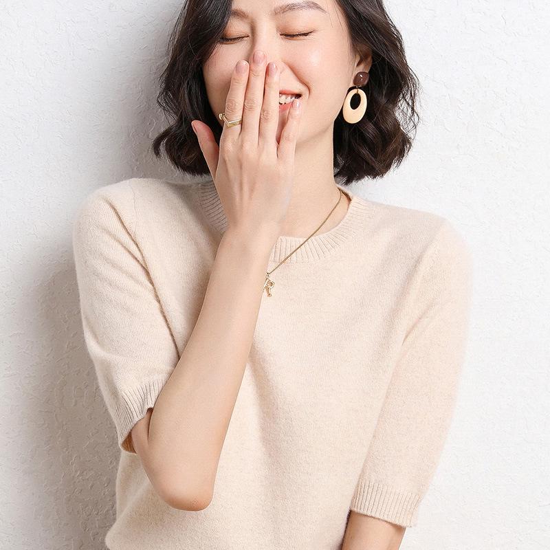 

2023 Весна/Лето Женский свободный трикотажный свитер с круглым вырезом и коротким рукавом XXL бежевый