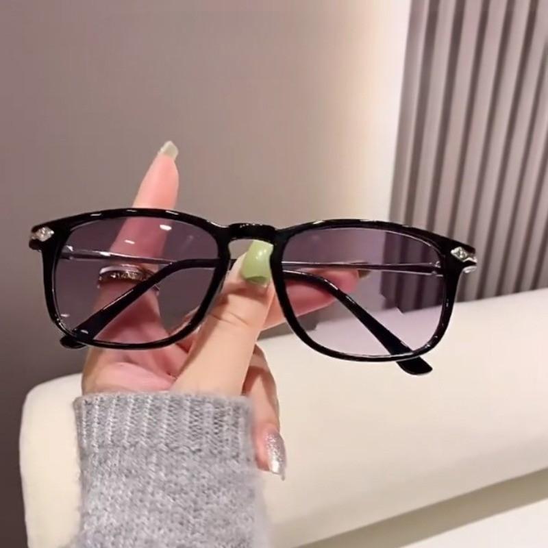 8PCS Bifocal Reading Glasses Anti Blue Light Presbyopia Glasses Far and Near Reading Eyeglasses Dual-purpose Reading Sunglasses