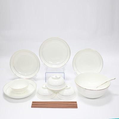 Jídelní sada z kostního porcelánu 14 kusů se zlatým zdobením