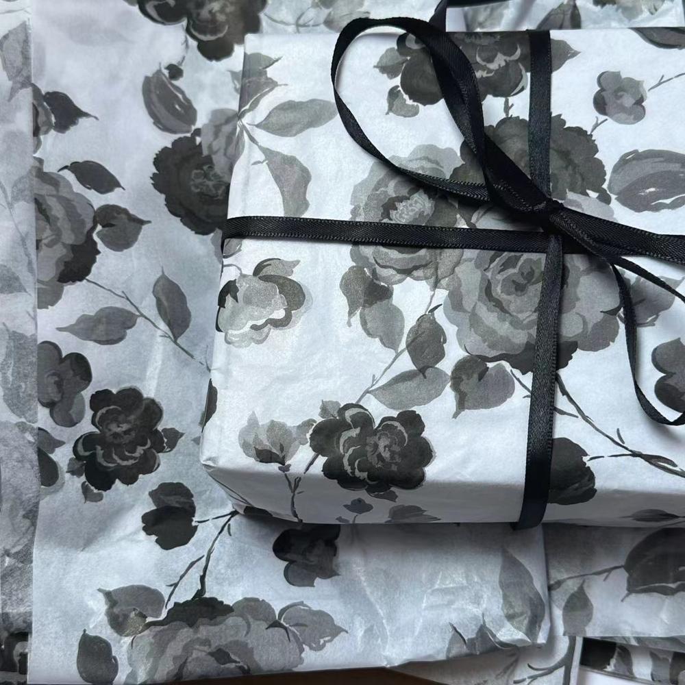 

10 Sheets Christmas Gift Wrapping Tissue Paper Santa Claus Snowman Xmas Tree Pattern Flower Bouquet Packaging Decoration Paper
