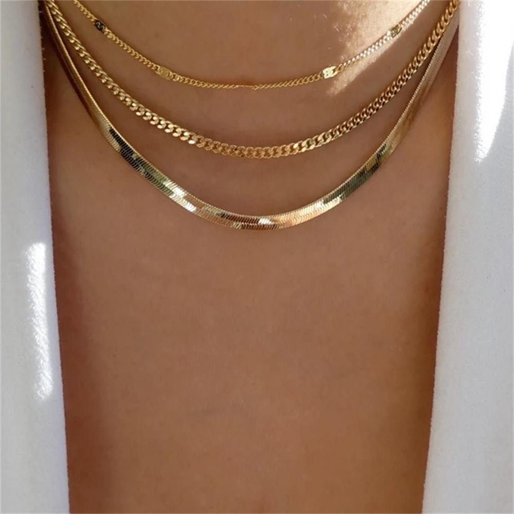 Classic Gold Multilayered Necklace for Women Vintage Silver Geometric Pendant Necklaces Butterfly Choker Jewelry