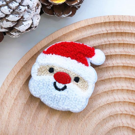 Christmas Brooch Embroidery Anti-rust Portable New Year Creative Decorate Long Lasting Cartoon Santa Claus