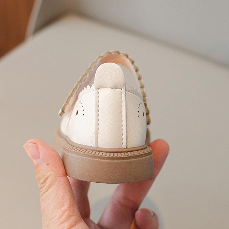 Baby Kids Girls Heart-Shape Hollow Out Spring Summer Patent Leather Princess Shoes for Childrens Students mary janes H03201