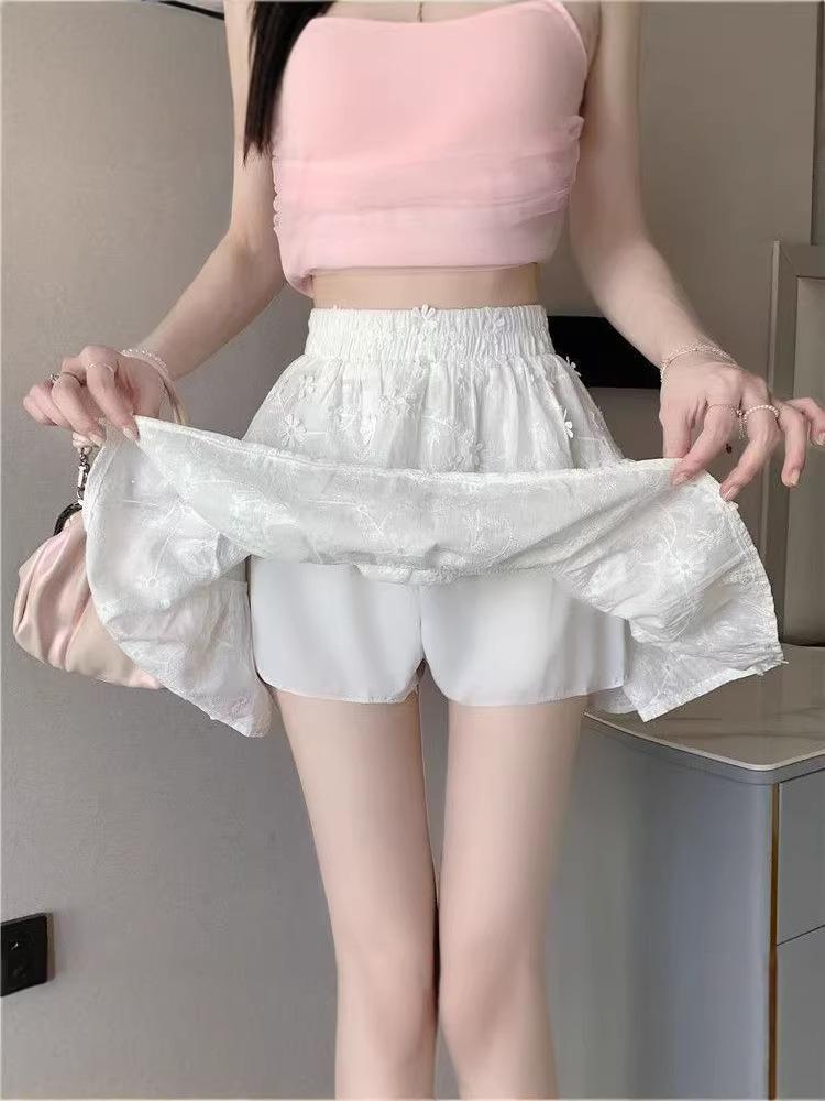 White 3D A-line Skirt: High-Waist, Slimming, Fluffy Cake Design for Spring, Summer & Autumn.