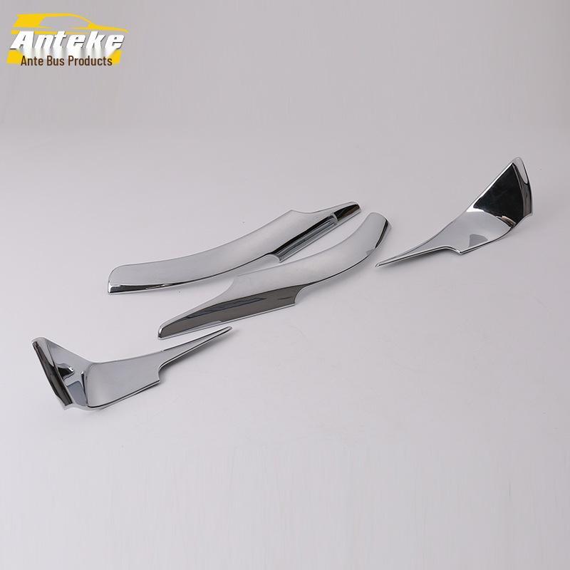17 Compass Rearview Mirror Trim Cover: Bright Strip Accessory